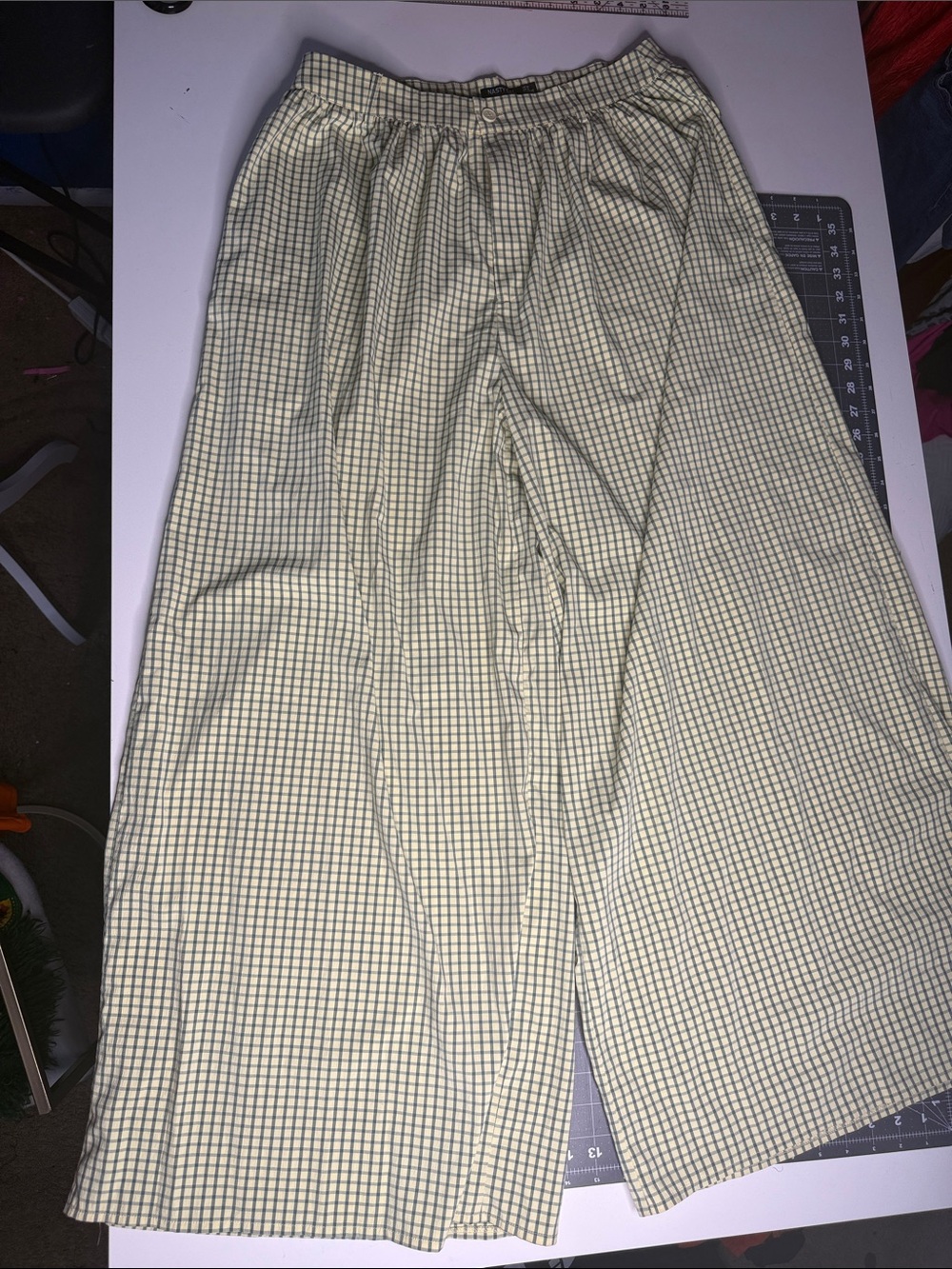 Nasty Gal Men's Light Green Check Elastic Waist Joggers